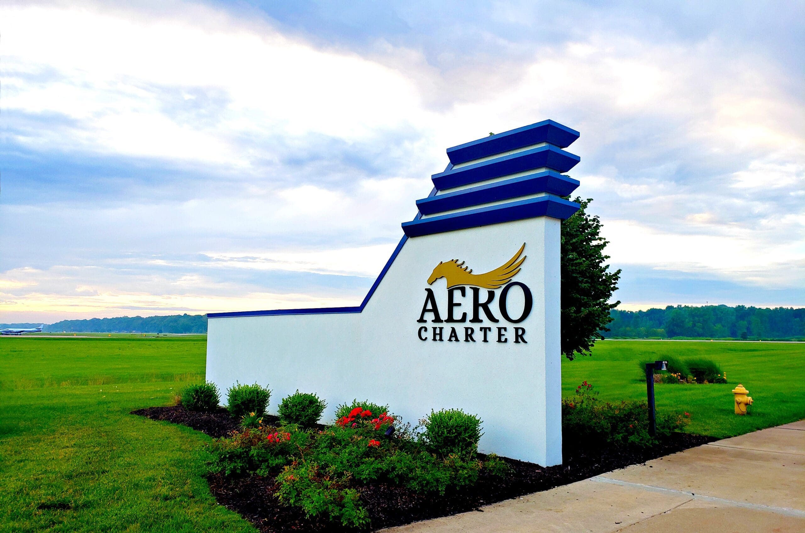 About Aero Charter - Chesterfield MO - Spirit of St Louis Airport